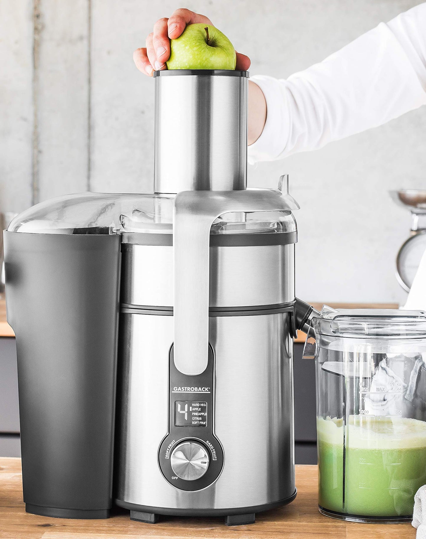 Gastroback Exprimidor 40151 de diseño Multi Juicer digital, motor profesional de 1300 W, XXL, orificio de llenado (diámetro de 84 mm), 5 velocidades
